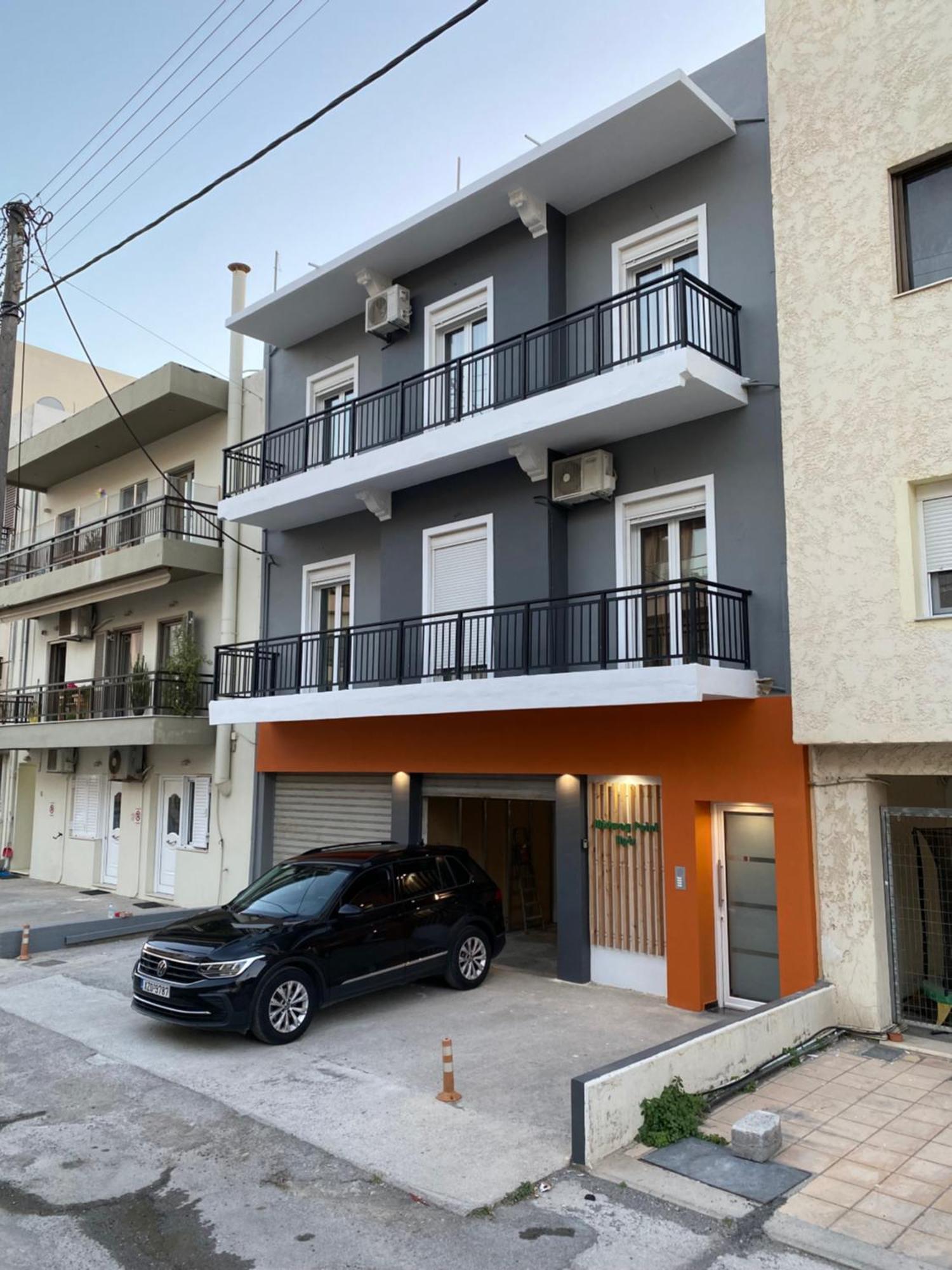 Midway Point Apts Heraklion  Exterior photo